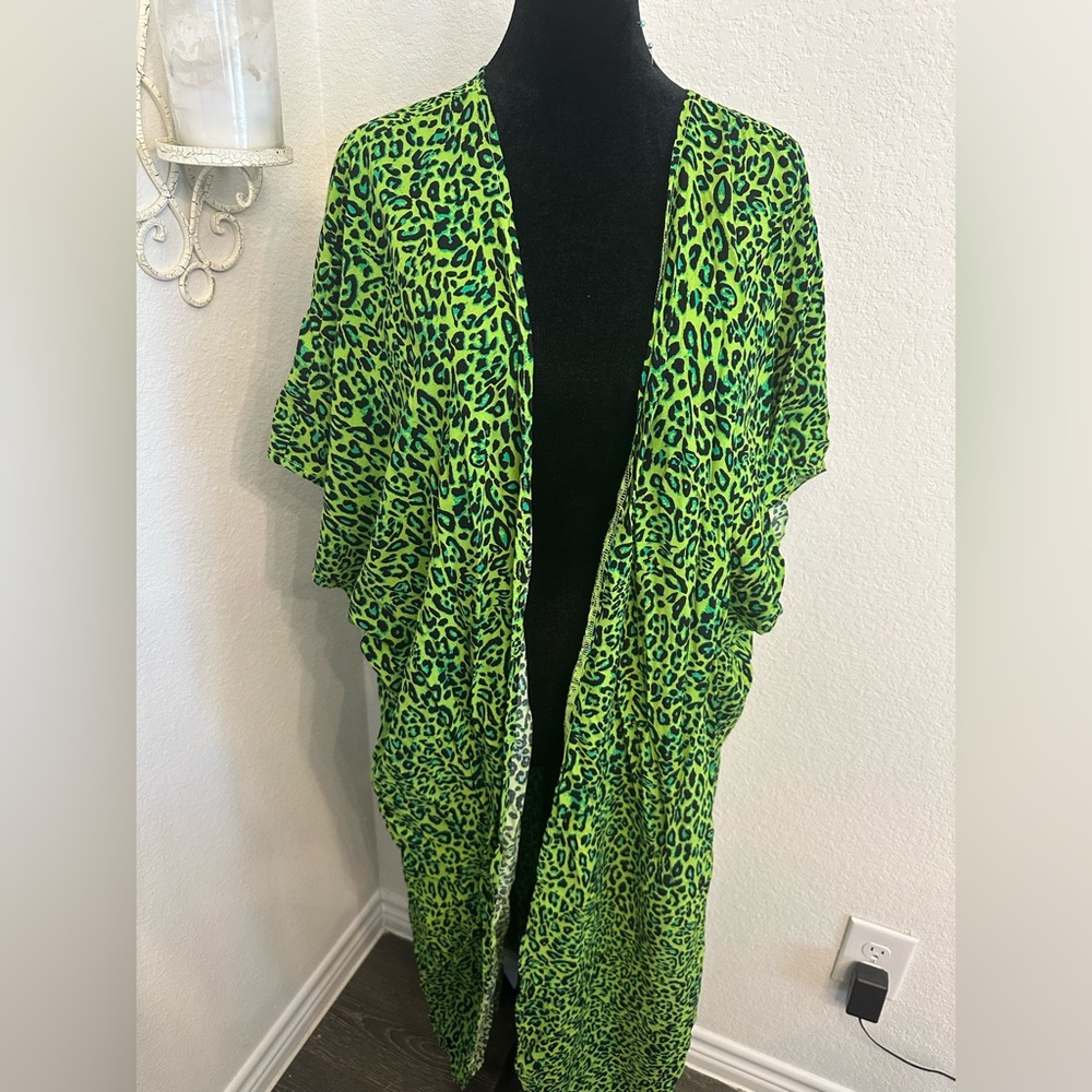 Vibrant Green Leopard Print Kimono